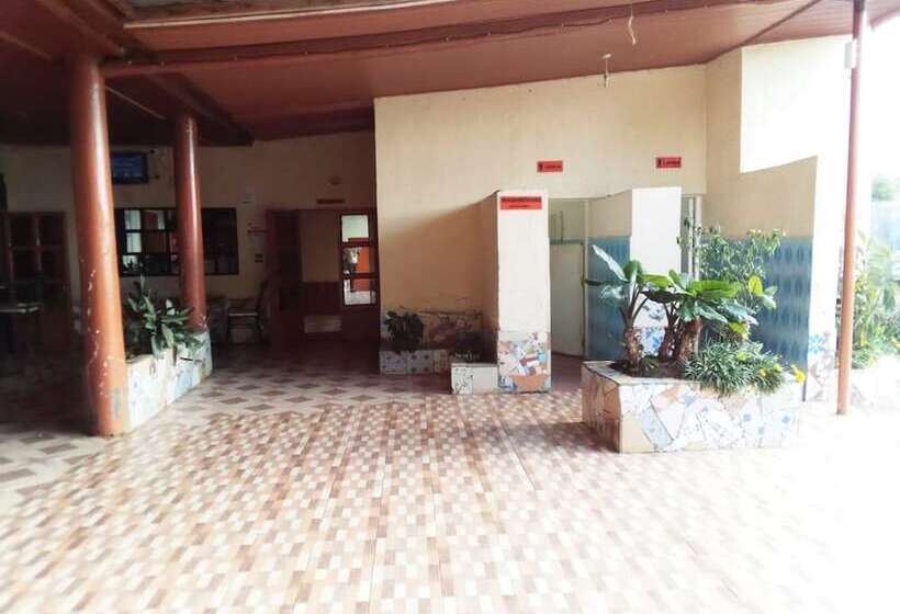 هتل The Delta Falls