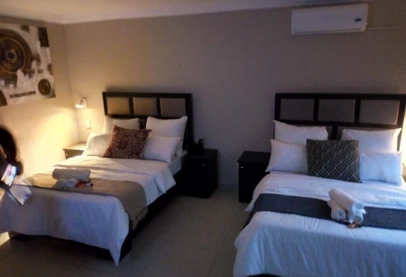 Hotel The Royal Prime Guest Lodge