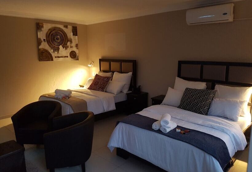 Hotel The Royal Prime Guest Lodge