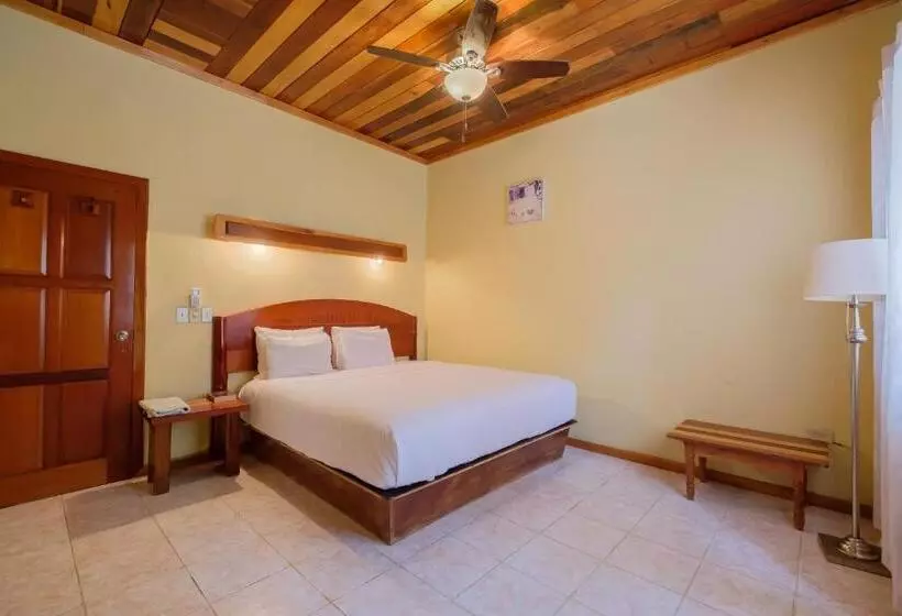 Hotelli Tranquility Bay Resort