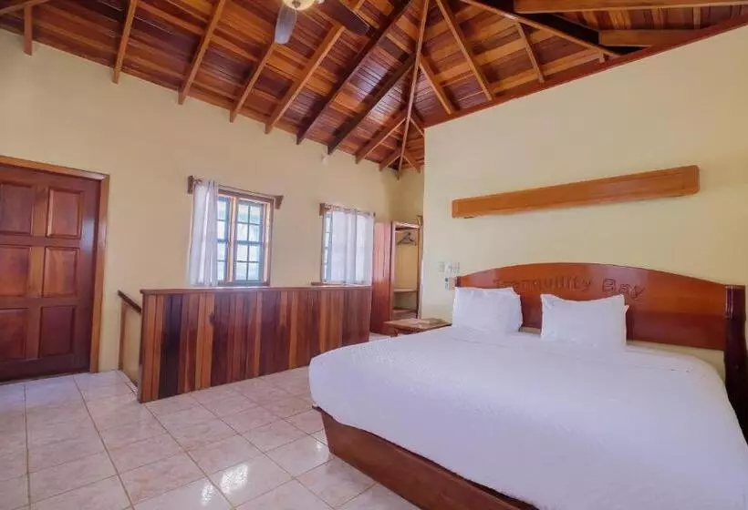 Hotelli Tranquility Bay Resort