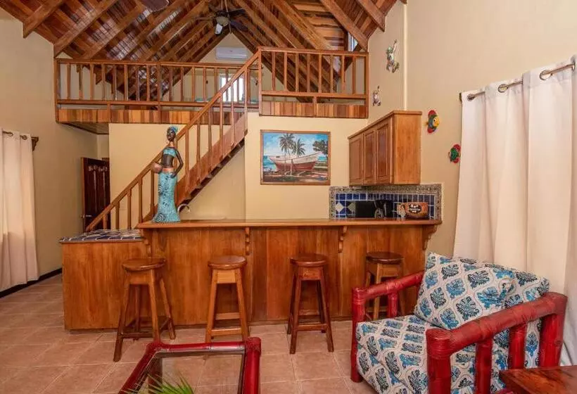 Hotelli Tranquility Bay Resort