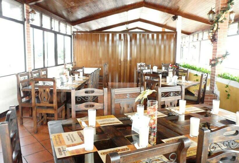 هتل Y Restaurante Costa Verde Mazatenango