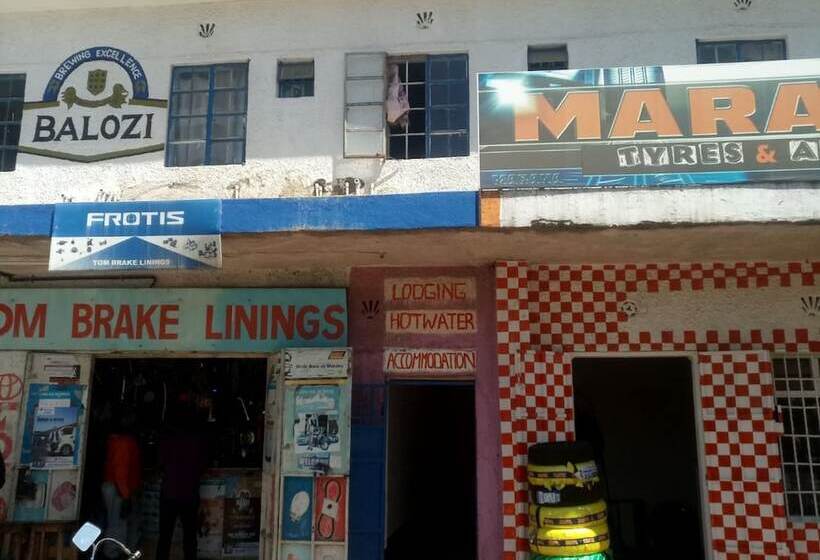 پانسیون Four Seasons Lodge