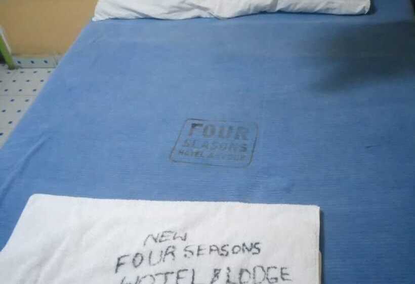 پانسیون Four Seasons Lodge