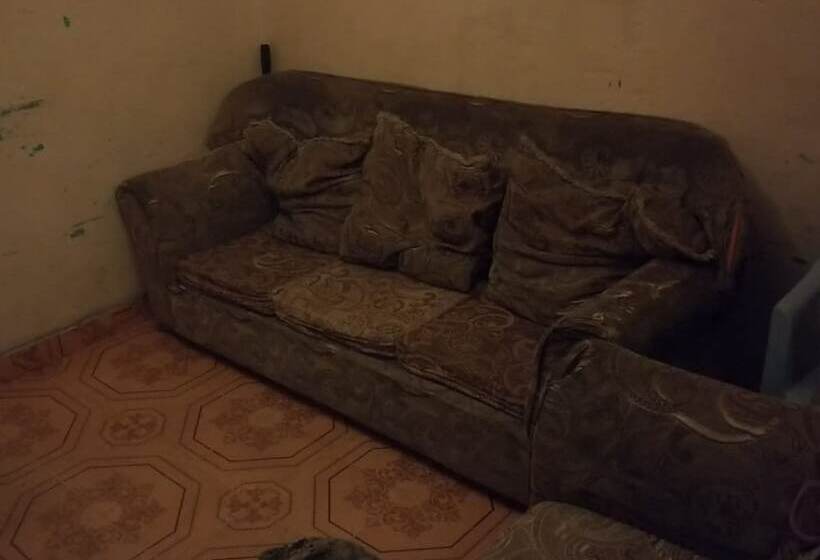 پانسیون Four Seasons Lodge