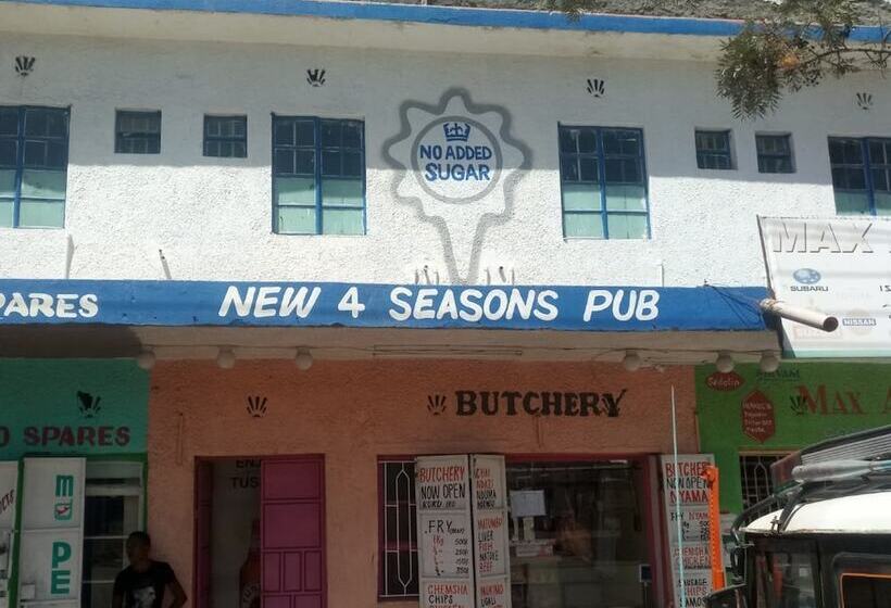 پانسیون Four Seasons Lodge