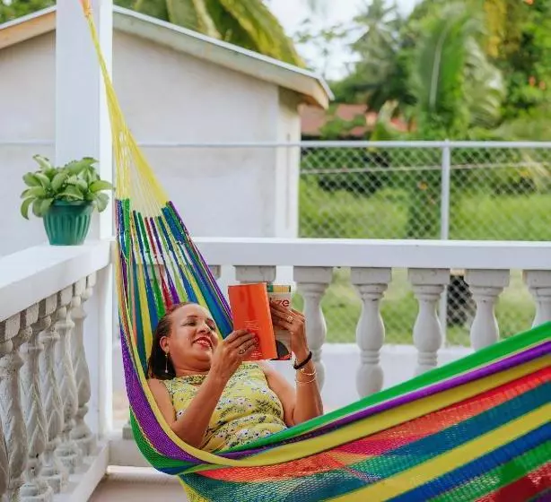 Majatalo Wanigi Guesthouse