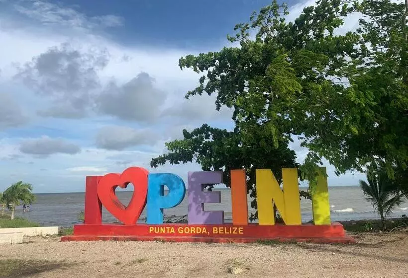 Majatalo Wanigi Guesthouse