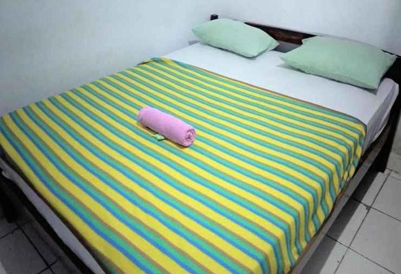 Hostel Wisma Rosse Life Bandara