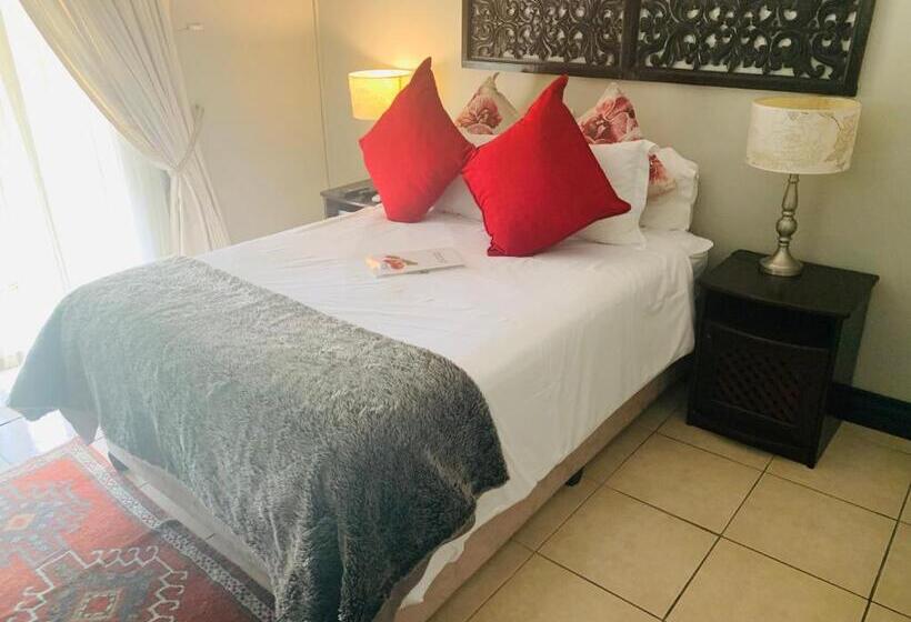 تختخواب و صبحانه Oaklands Inn And Conference Centre