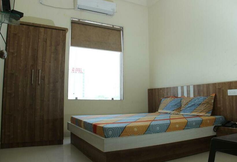 ホテル Capital O 82220 Athitya Resort