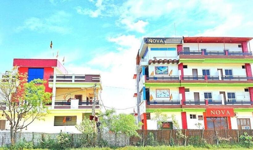 호텔 O Nova Resorts & Luxury Farm