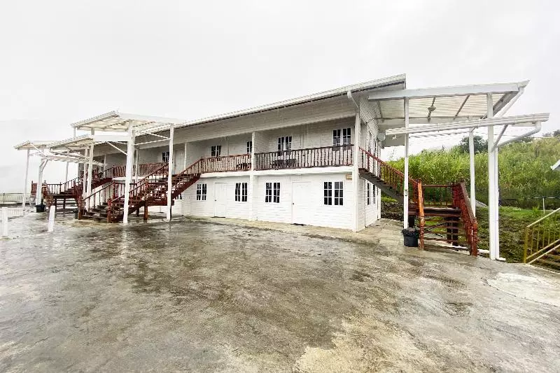 Hotelli Oyo 90329 Bridge House Homestay