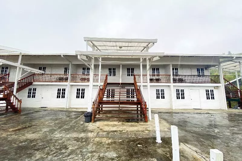 Hotelli Oyo 90329 Bridge House Homestay