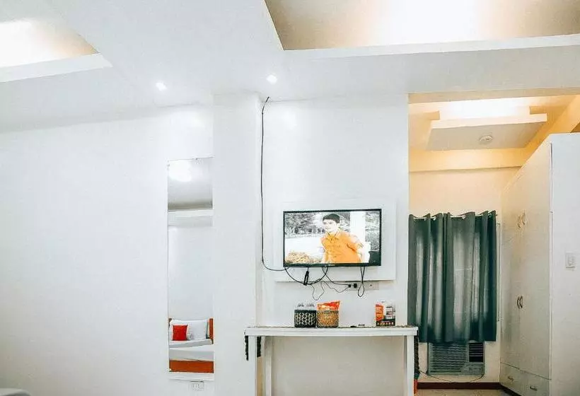 هتل Reddoorz At S & L Apartelle Daraga Albay