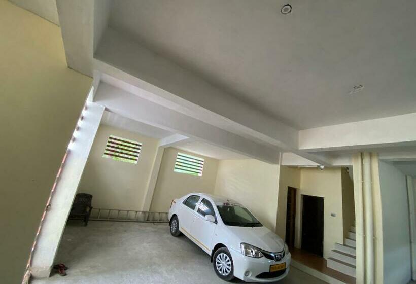 ホテル Sangeeth Palace