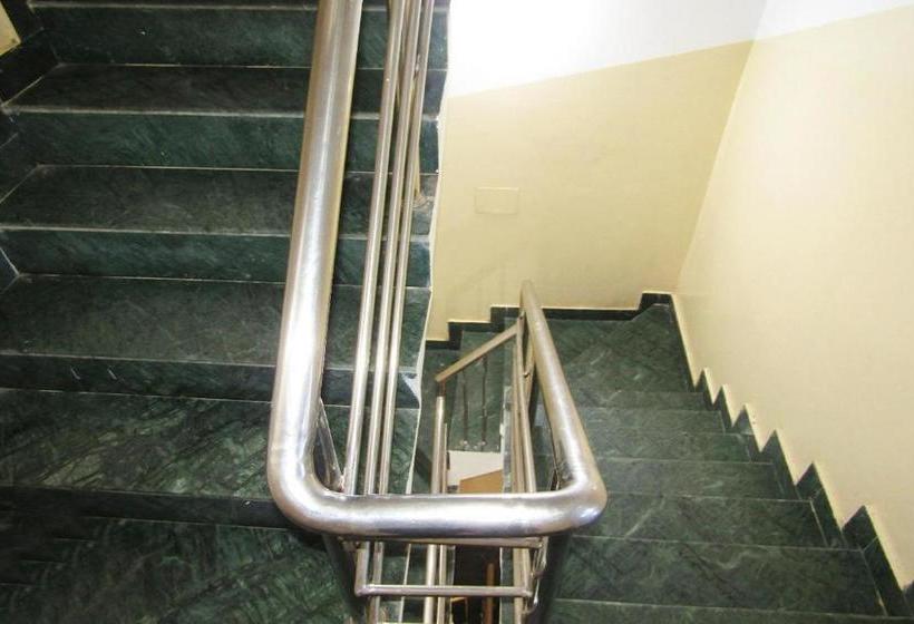 호텔 Goroomgo Star Lodge Puri