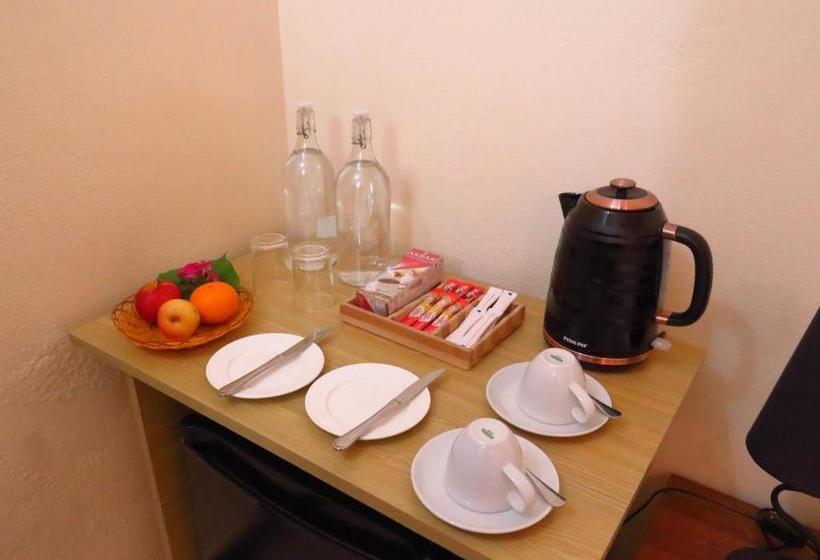 پانسیون Coral Reef Huraa