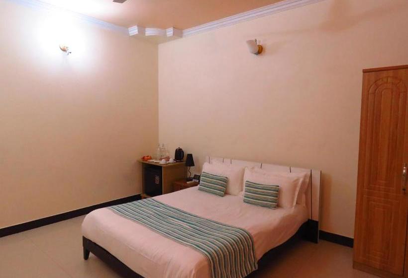 پانسیون Coral Reef Huraa