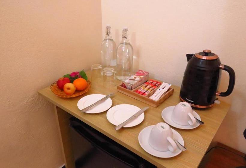 پانسیون Coral Reef Huraa