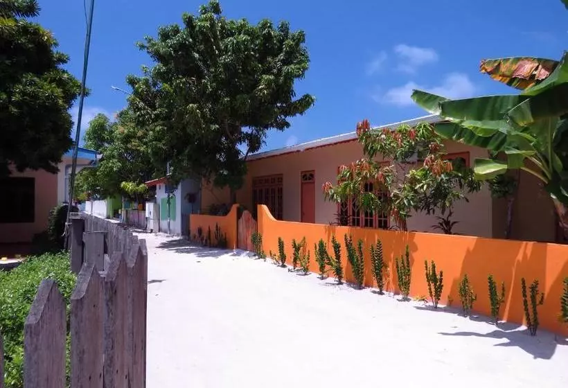 پانسیون Coral Reef Huraa
