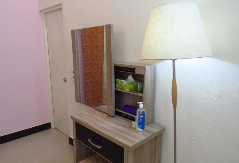 پانسیون Coral Reef Huraa