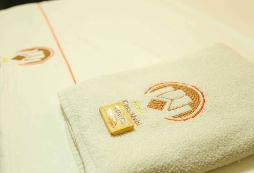 پانسیون Hostal Casa Mebi