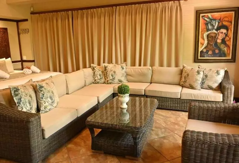 ペンション Luxury En Suite With Lounge @ 4 Star Guest House