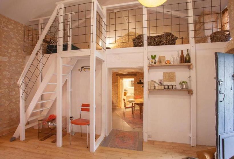 Пансион Y Revenir