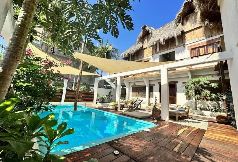 Aamiaismajoitus (B&B) Casa Playa Del Amor