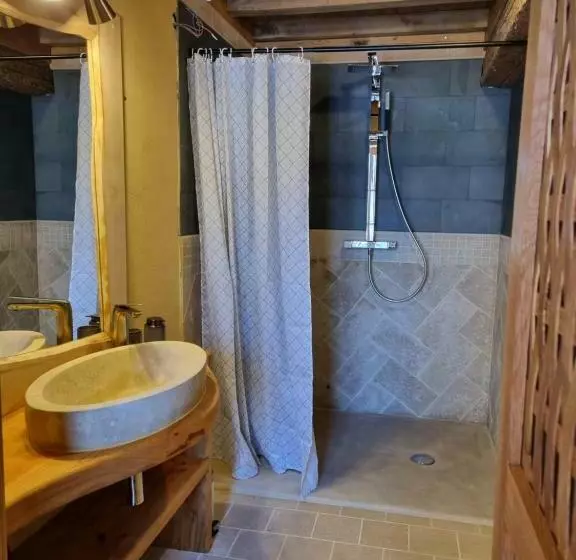 Aamiaismajoitus (B&B) L Attegia Lia