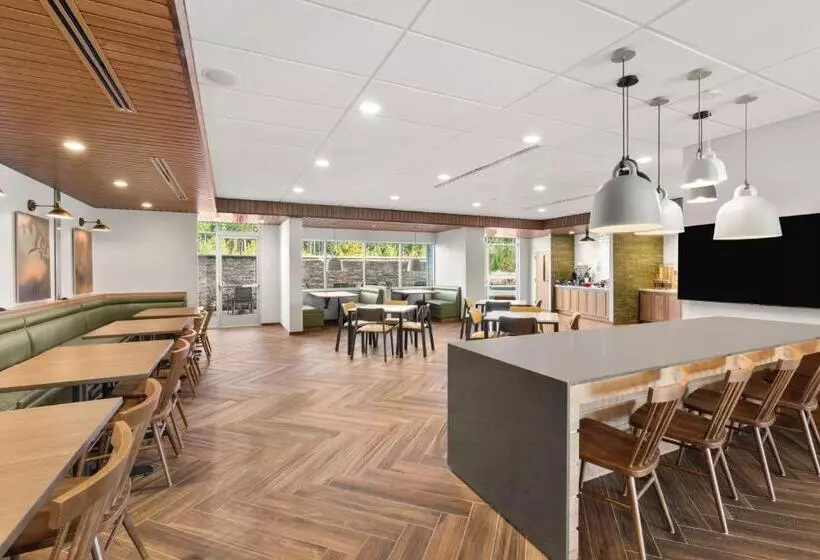 ホテル Fairfield By Marriott Inn & Suites Seattle Poulsbo