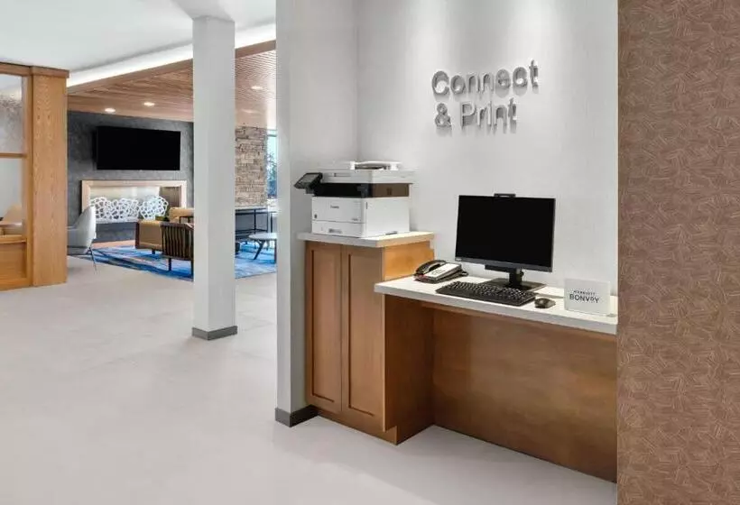 ホテル Fairfield By Marriott Inn & Suites Seattle Poulsbo