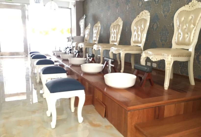 Lima Central Design Hotel Spa & Club