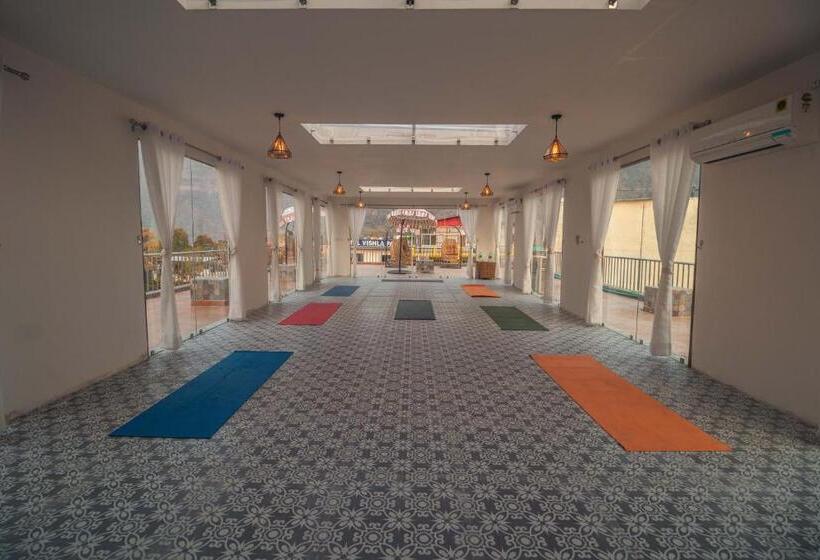 Отель Maharishi Ayurvedaboutique Wellness Retreat