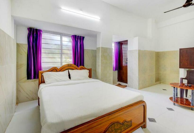 酒店 Oyo 79866 Rena Residency