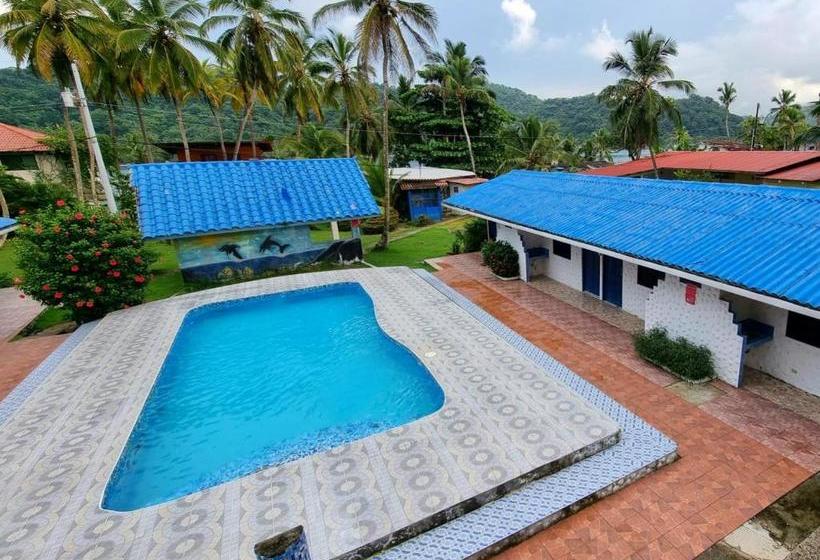 Hotel Paradise Island Beach