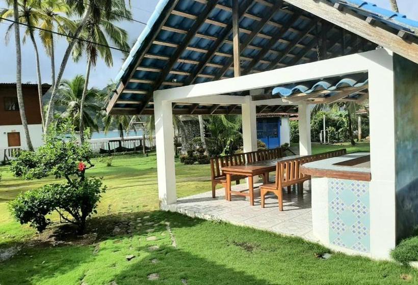 Hotel Paradise Island Beach