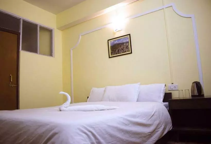 Hotelli Sherpa Brothers Urban Homestay