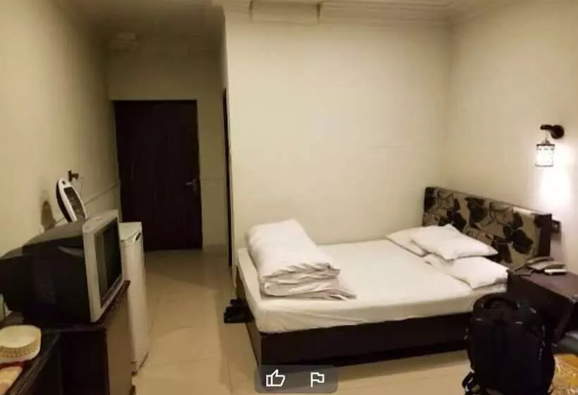 Hotel Silver Sand Multan