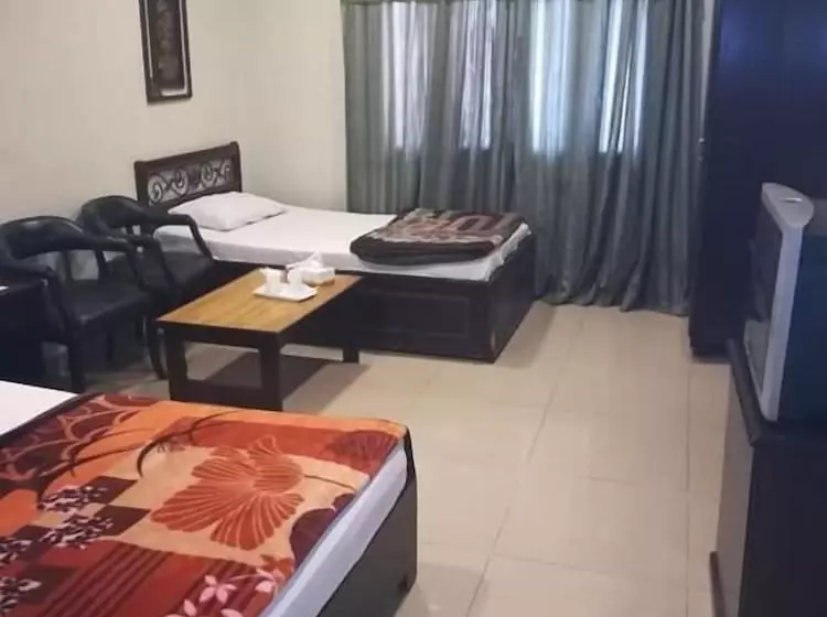 Hotel Silver Sand Multan