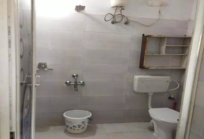 ホテル Spot On Senapati Inn Khandagiri