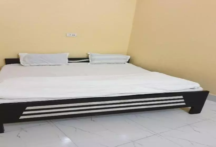 Hotelli Spot On 82118  Aniruddha Palace