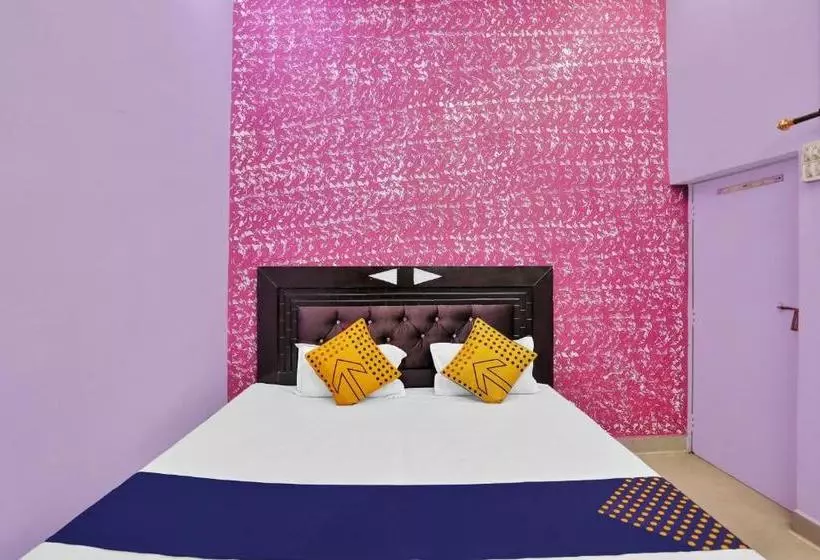 Hotelli Spot On 82118  Aniruddha Palace