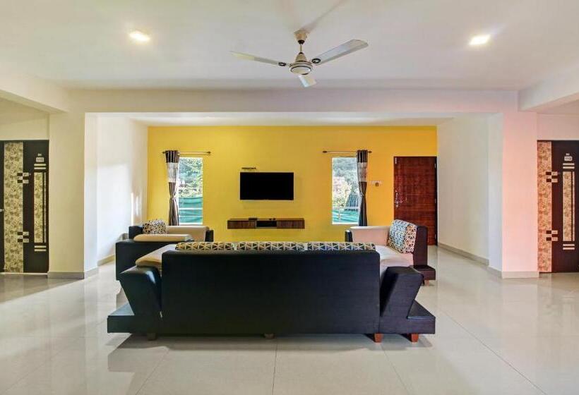 Hotel Treebo La Paradise