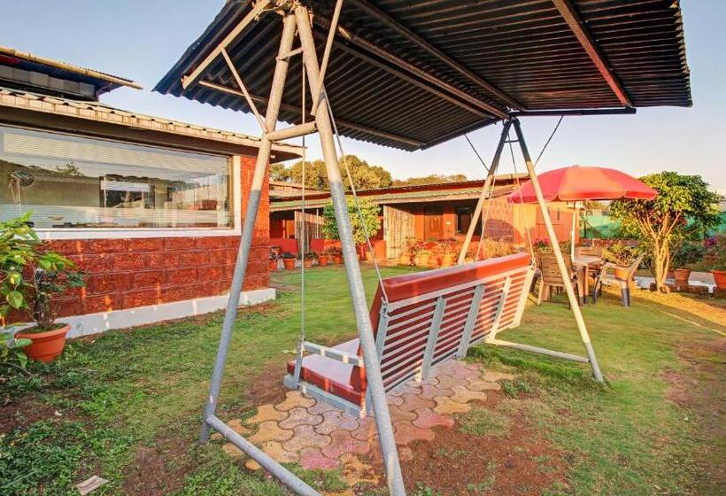 Hotel Treebo La Paradise