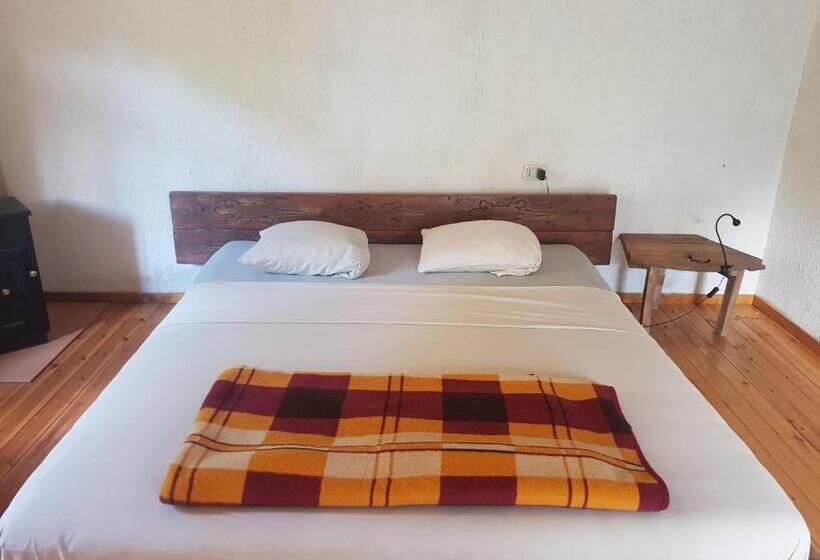 膳宿费 The House In The Village