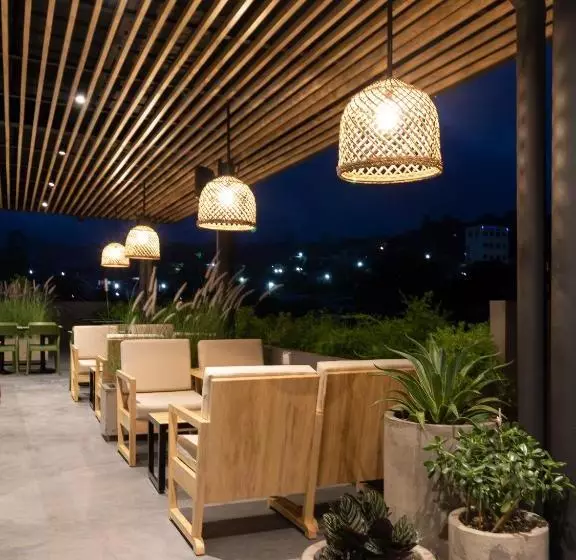 هتل Bourbon Hostal