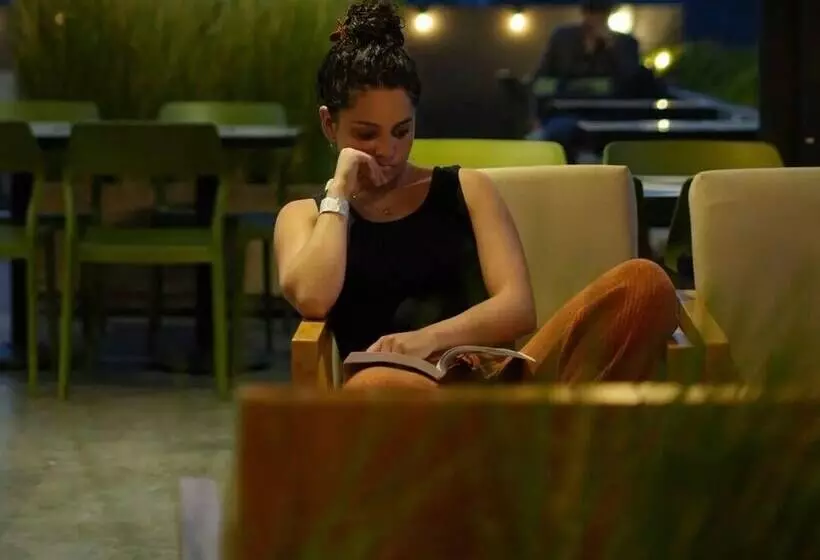 هتل Bourbon Hostal